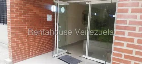 Apartamento Los Naranjos Humboldt 26-20280 R.e