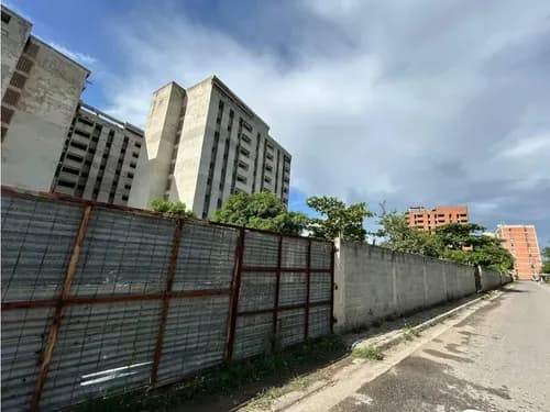 En Venta De Terreno Carretera Nacional Palo Negro, Estado Aragua.
