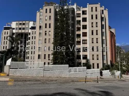 Agp Apartamento En Venta En Los Naranjos Del Cafetal, Diseñado Para Tú Confort, Terrazas Y Vista Al Ávila 25-14992