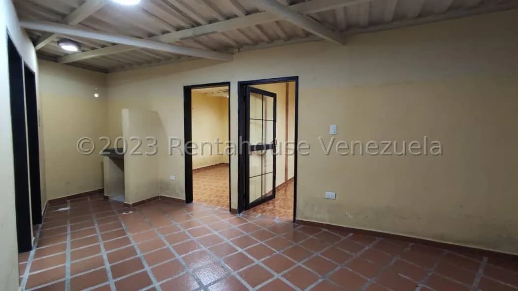 Comercial (Oficina) en Alquiler en Valle Hondo, Lara