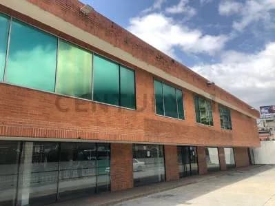 Local Comercial Gran Escala en Venta