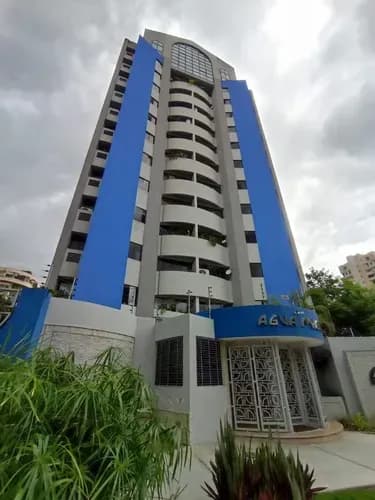 Solo Clientes Alquilo Apartamento Semi Equipado En Una De Las Mejores Zonas Residenciales. Trigaleña Alta (cr)