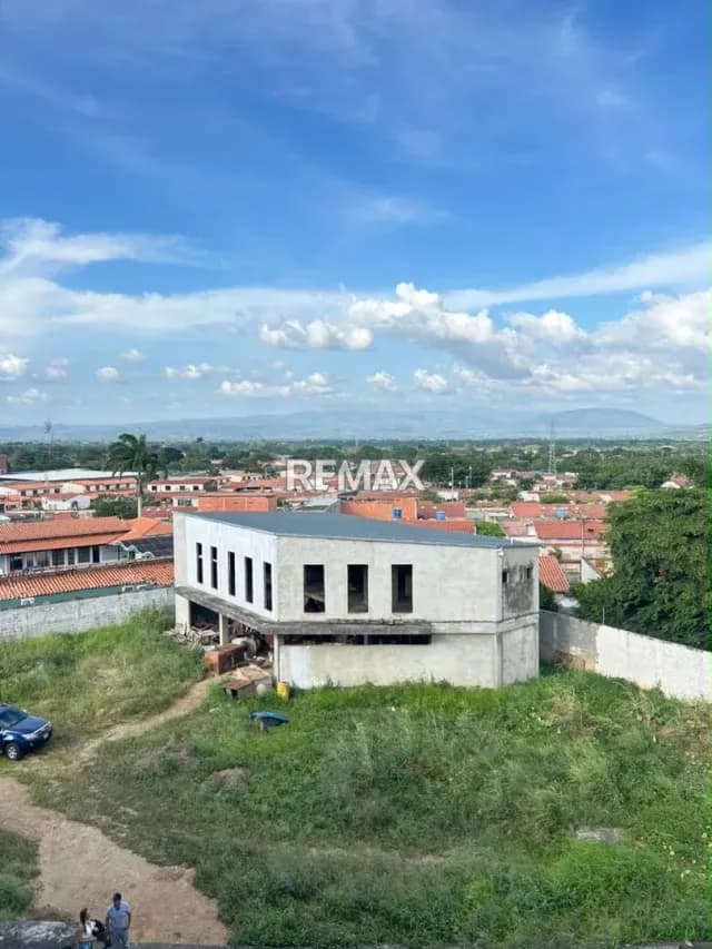 Venta CC El Prado Obra gris