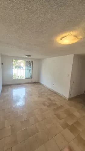Vendo Apartamento Planta Baja En Urbanización La Pradera San Joaquín. Jmgb