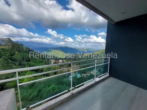 Exclusiva Residencia En La Lagunita Country Club, Apto De 110 Metros , 2 Hab, 2 Baños , Espectacular Vista , En Obra Blanca Para Reformarlo A Tu Gusto( Abstenerse Asesores Inmobiliarios)26-18318