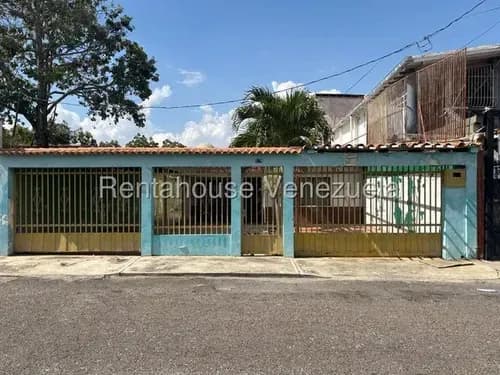 María Valera Alquila Amplia Casa Al Oeste De Barquisimeto, Ideal Para Uso Residencial O Comercial.