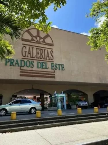 Venta De Local Comercial Y Fondo De Comercio En El Cc Galerias Prados Del Este