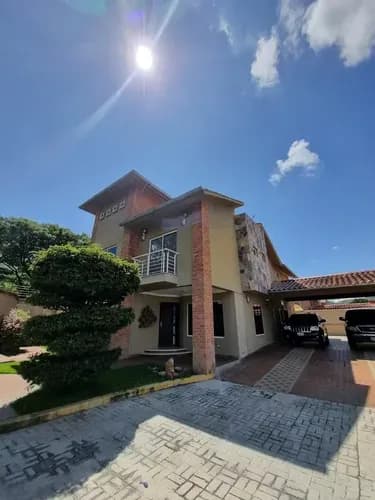 Sky Group Elite Vende Casa Amoblada En Villas De San Diego Country Club Edo Carabobo