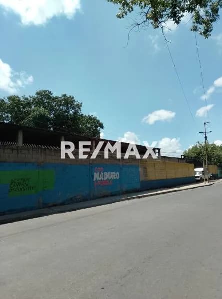 Venta Terreno Comercial en Av. Principal Los Caobos Valencia