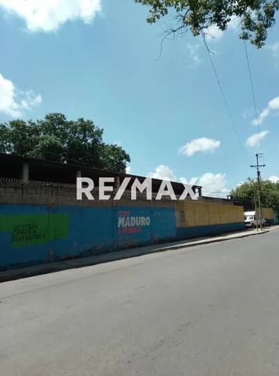 Terreno en venta en Avenida del Sur, Los Caobos, Miguel Peña, Valencia, Carabobo, 2001, VEN - $595k