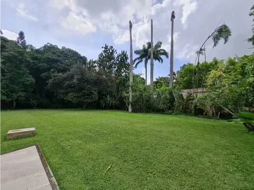 Vendo Mansion 950m2 Valle Arriba 8160