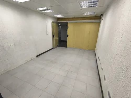 La Pirámide Vendo Local De 21m2, Baño (vhmogo)