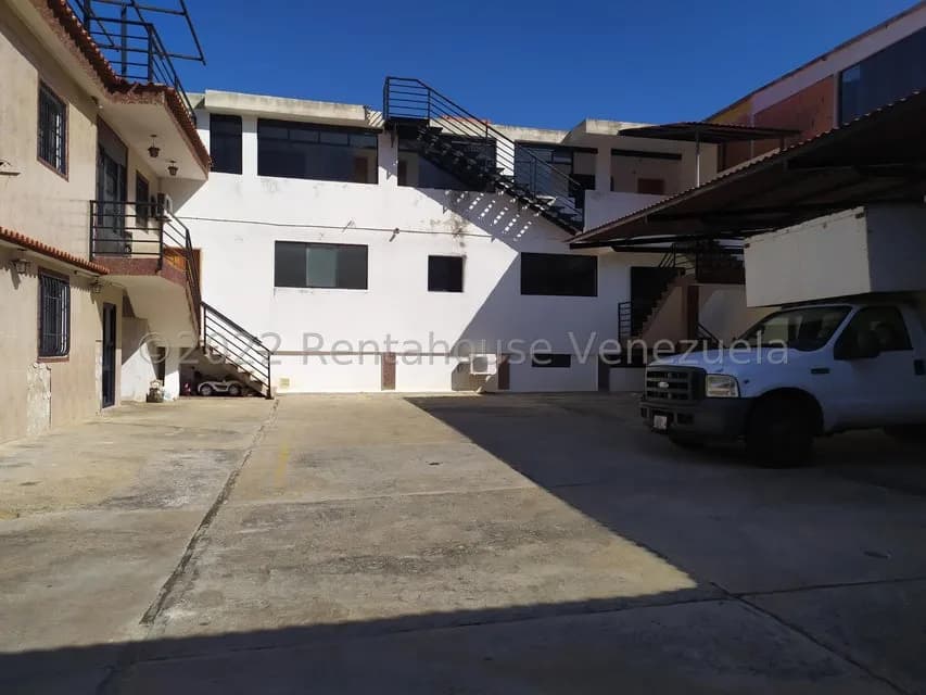 Comercial (Edificio) en Venta en Los Corales, Vargas