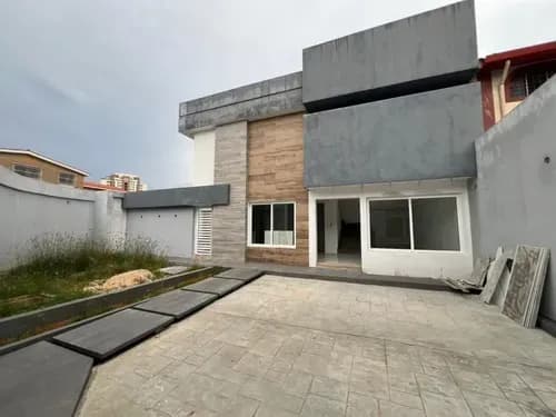 Hermosa Casa En Venta Ubicada En La Urbanización El Bosque (solo Cliete)