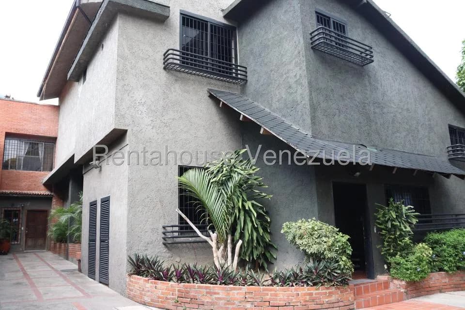 Casa (Duplex) en Venta en Alta Florida, Distrito Metropolitano