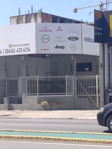 En Alquiler Local Comercial Especial Para Concesionario De 520mtrs2