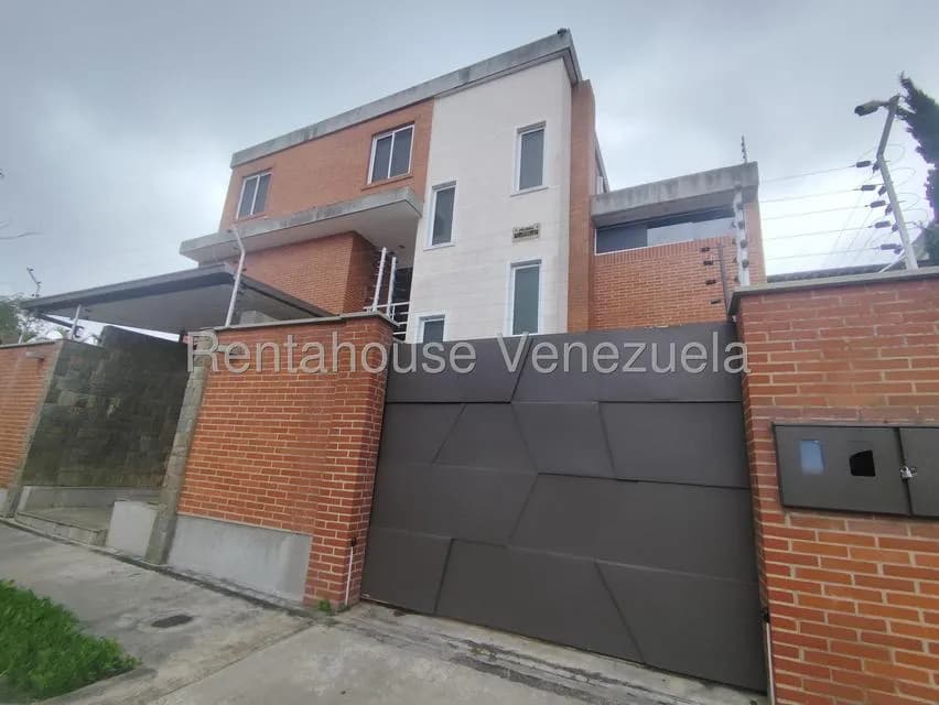 Casa (1 Nivel) en Venta en Lomas de La Lagunita, Distrito Metropolitano