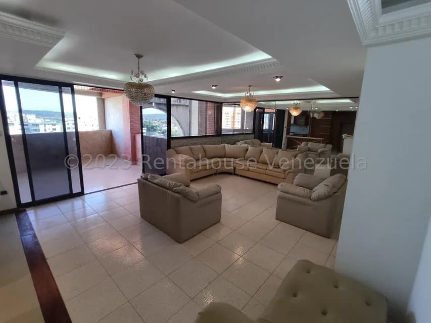 Apartamento (Penthouse) en Venta en Zona Este, Lara