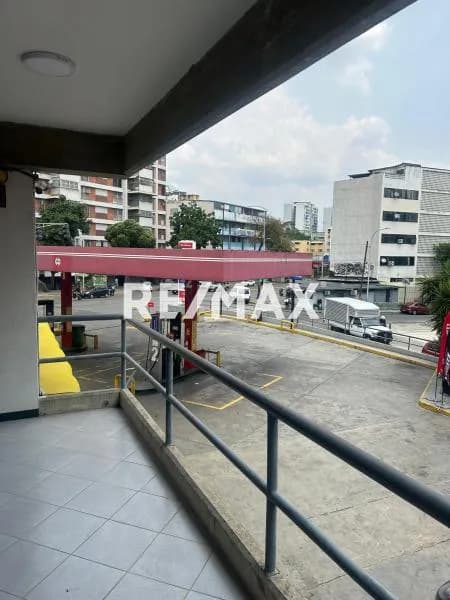 Alquiler de Oficina en Las Acacias