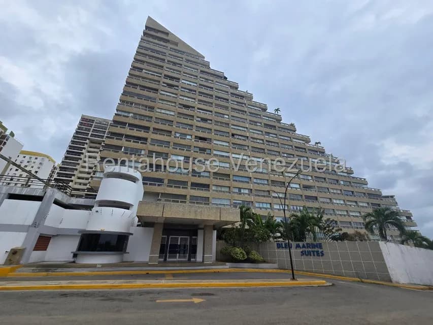 Apartamento (1 Nivel) en Alquiler en Playa Grande, Vargas