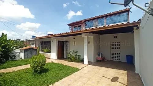 Bella Y Amplia Casa Dúplex Urb Cayperoce, Sector San Joaquín / Intercomunal Turmero 25-14714 Hc