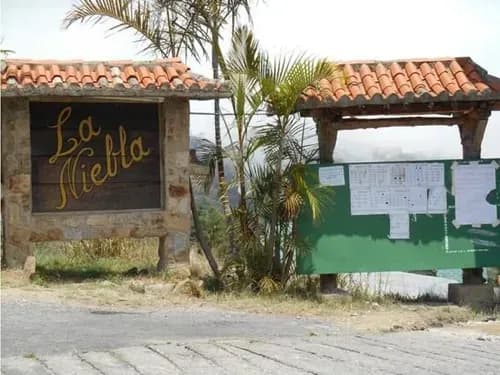 Económico Terreno En Venta En La Niebla El Junquito