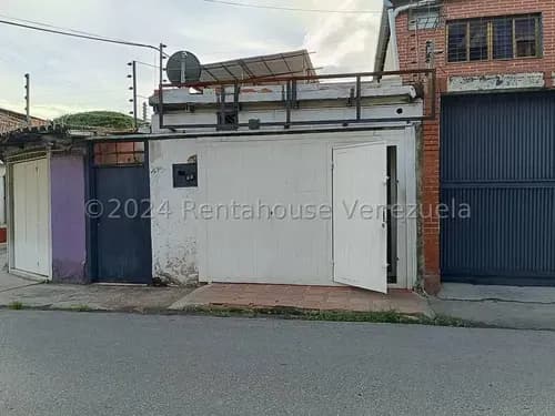 Local En Alquiler En Zona Centro Maracay 25-14085 Irrr