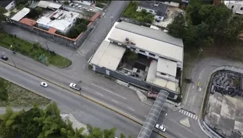 Oportunidad De Inversión: Concesionario 'llave En Mano' En La Panamericana (km 23,5) Optimice Su Cadena De Distribución O Servicio Post-venta. 1.910 M2 De Construcción