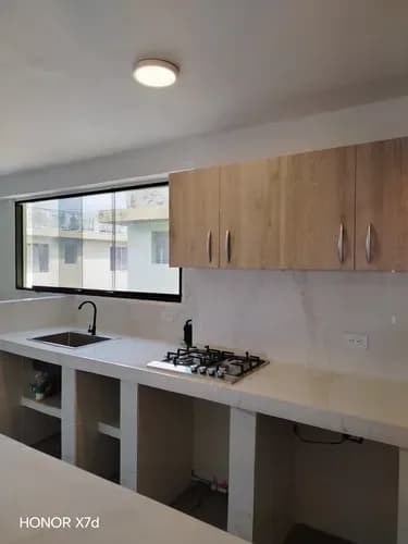 Alquiler Apartamento En Naguanagua, Cercano A La Av. Bolívar Vieja De Naguanagua (brigitte Miranda)
