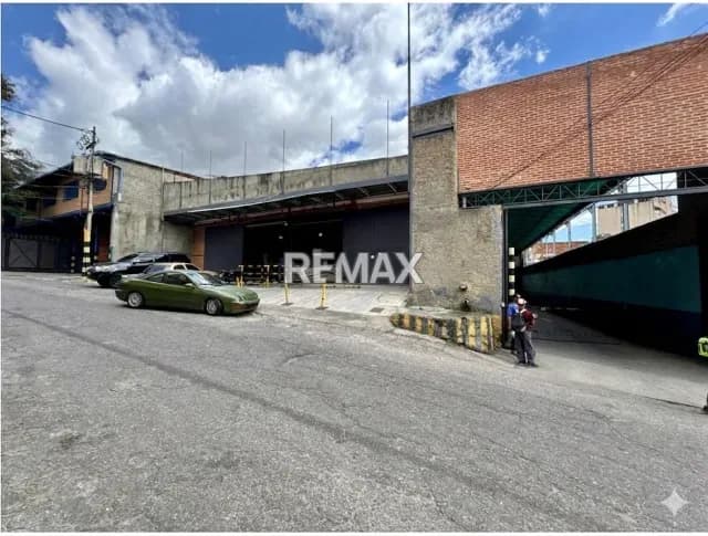 Galpón IndustrialComercial en venta Boleíta Sur
