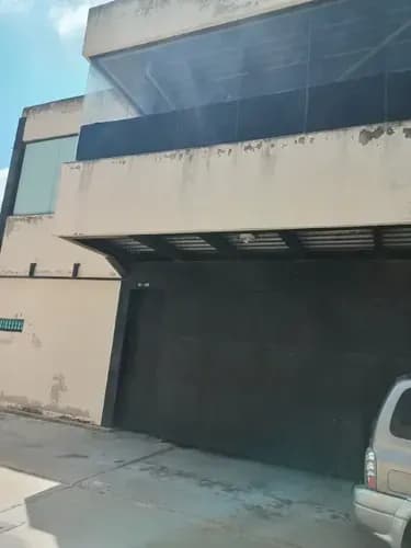 Jeannet Gonzalez Vende Galpón San Diego Cc Porta Portese