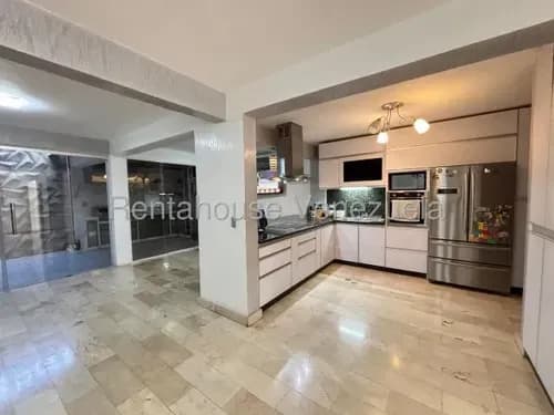 Casa En Ciudad Roca: 180m², Planta Eléctrica, Área De Parrillera Y Club Privado @eloisabermudez.rah
