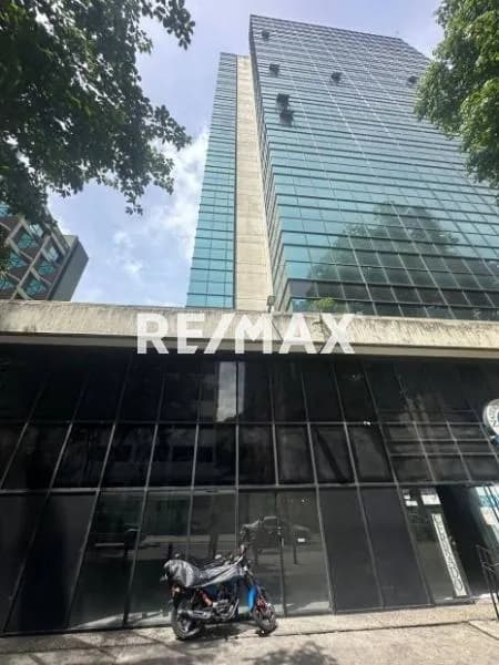 LOCAL COMERCIAL 258 MTS TORRE CREDICARD EN VENTA