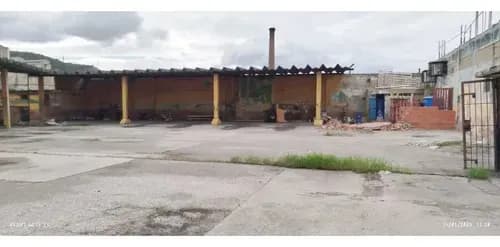 Se Alquila Terreno 900 Mts2 A Pie De Calle En La Urdaneta Pto Cabello
