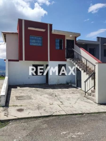 Apartamento Caneyes en URBANIZACIÓN PRIVADA SANTA FE