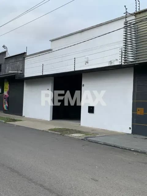 Venta de Galpón en Zona Industrial I Prolongación Calle 42