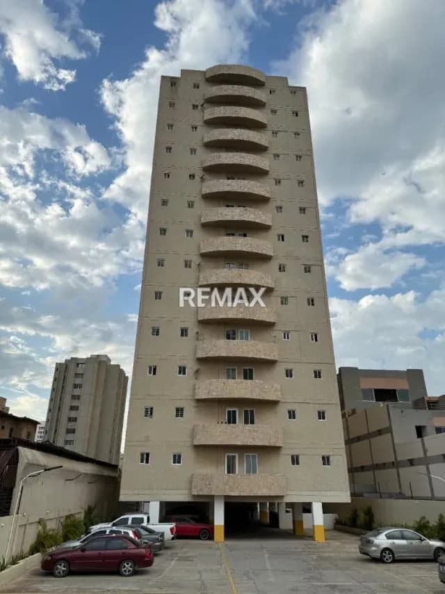 APARTAMENTO EN GRIS EN GRANADA SUITE VALLE FRIO