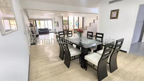 Nc Apartamento En Venta En Alta Florida Con Acogedora Terraza Y Área De Parrilla 26-19878