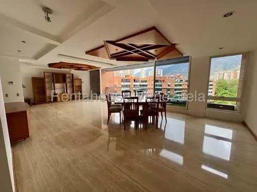 Af- Apartamento Penthouse En Venta En Los Chorros, Con Terraza, 4 Habitaciones Con Baño Privado, 3 Puestos De Estacionamiento, Edificio Con Pozo De Agua, Piscina, Vigilancia