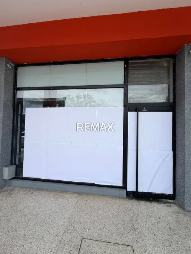 En Venta Local Comercial Freemarket 44 mtrs2 Fachada principal