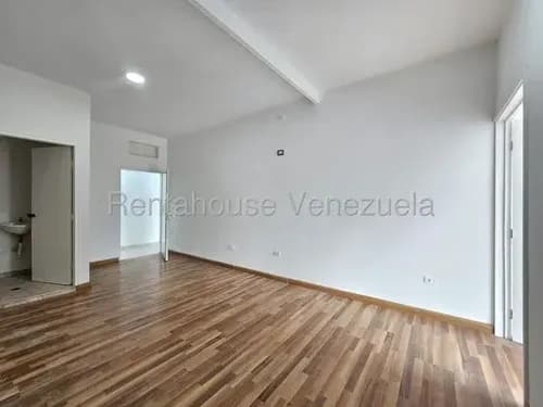 Inmuebles Milagros Nazareth Local En Alquiler En Barquisimeto Lara Zona Este Nueva Segovia. Codigo Del Inmueble 25-24905 Economica Comercial Economico