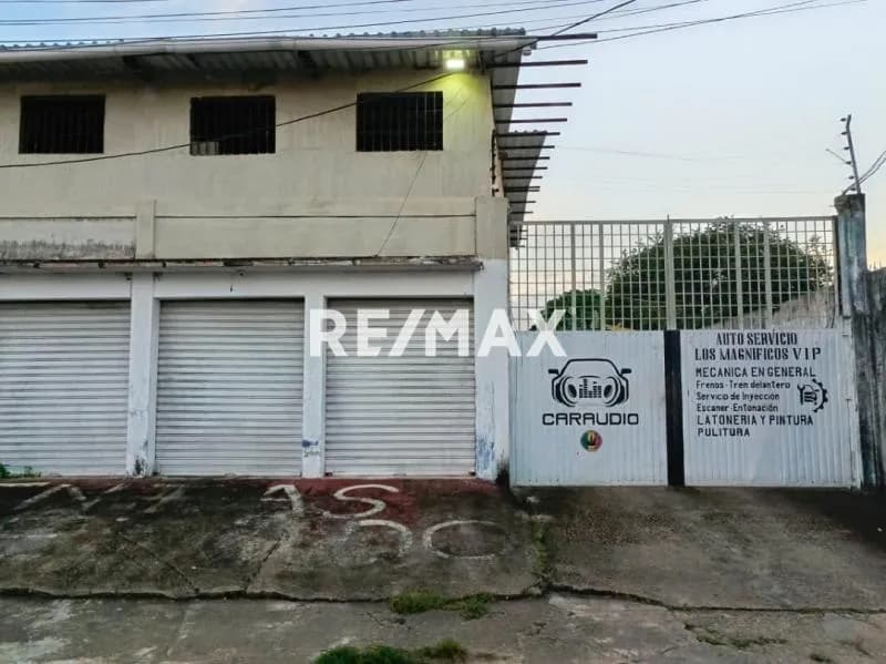 Se Vende Local Comercial Con vivienda y Taller en Brisas del Aeropuerto, Sector La Floresta, Maturin, Estado Monagas