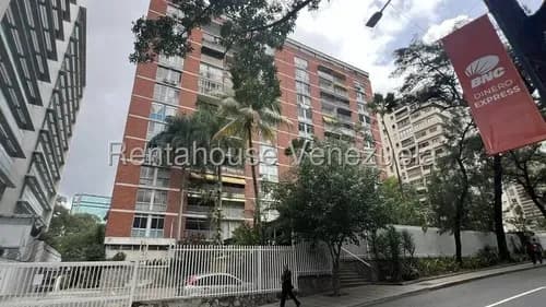 Apartamento En Alquiler Mls 26-21486, Ycl.