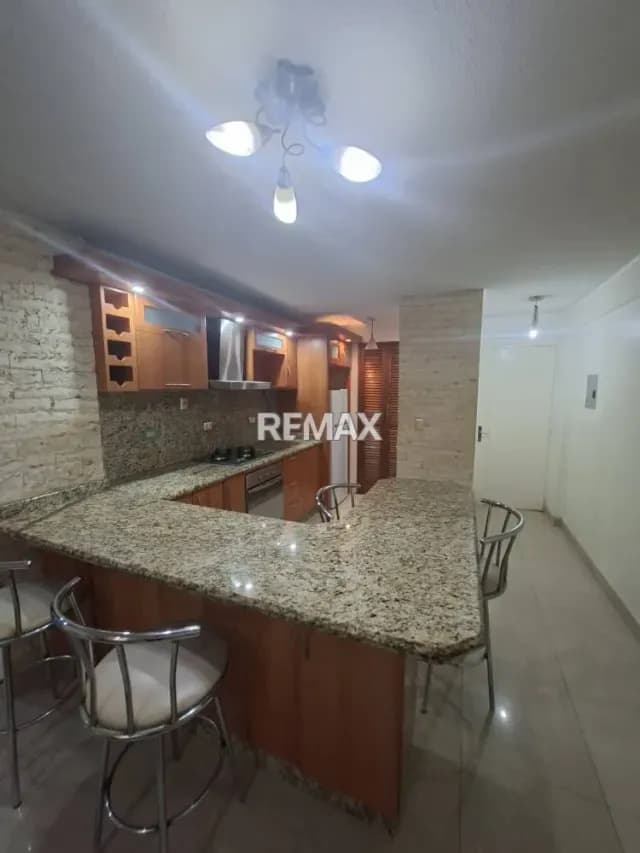 En alquiler apartamento ubicado en terrazas de guadalupe
