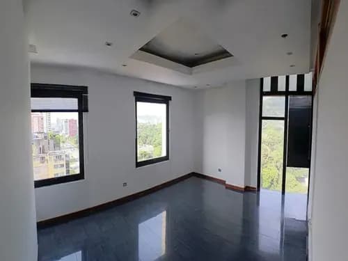 Marina Alquila Oficina Torre Estrato Av Bolivar Norte Valencia. Plof-76 (sólo Clientes)