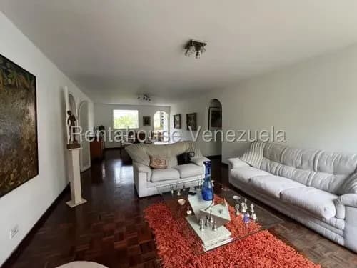 Agp Apartamento En Venta En Macaracuay, Piso Bajo, Vista Al Ávila, Fácil Acceso 26-18430