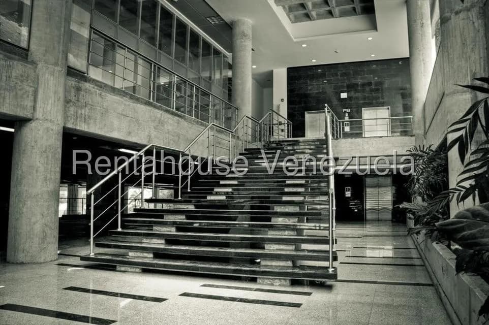 Comercial (Local Comercial) en Alquiler en La Trinidad, Distrito Metropolitano