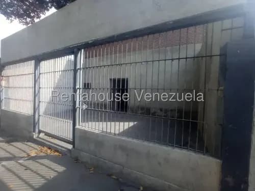 Casa En Venta Ideal Para Depósito O Para Realizar Actividad Comercial En San Agustin Del Norte Mls #25-18312