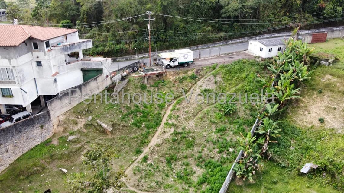 Terreno (Comercial) en Venta en Lomas de La Lagunita, Distrito Metropolitano