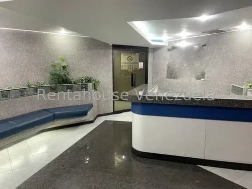 Venta Oficina Industrial En La Urbina 800 M2 Con Ascensor De Carga 25-6444